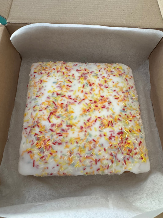 Sugarplumpenguins bakery. Old school cake